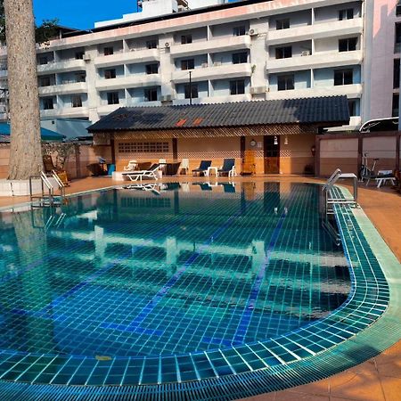 Hotel Pattaya Beach エクステリア 写真