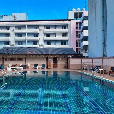Hotel Pattaya Beach エクステリア 写真