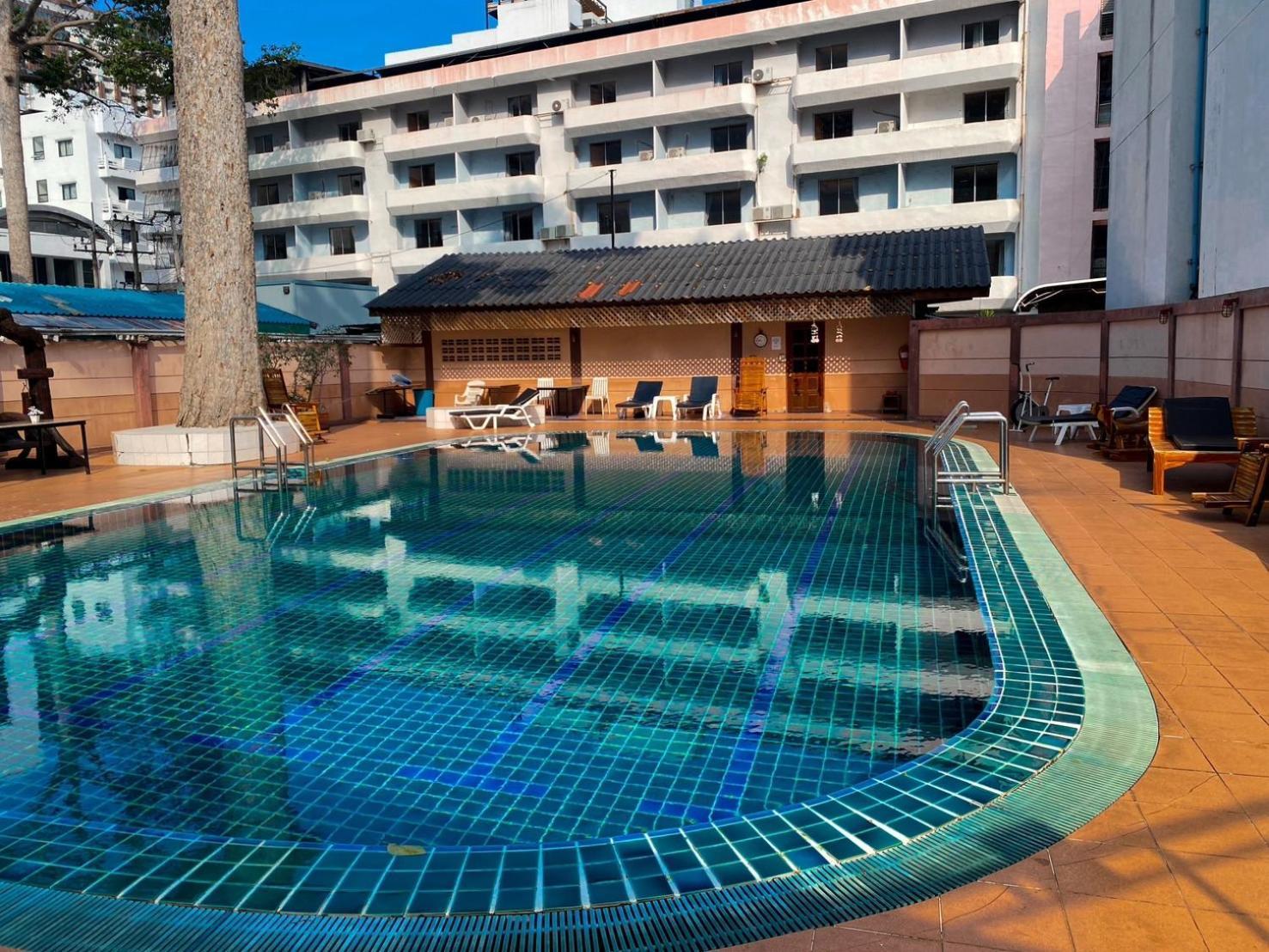 Hotel Pattaya Beach エクステリア 写真